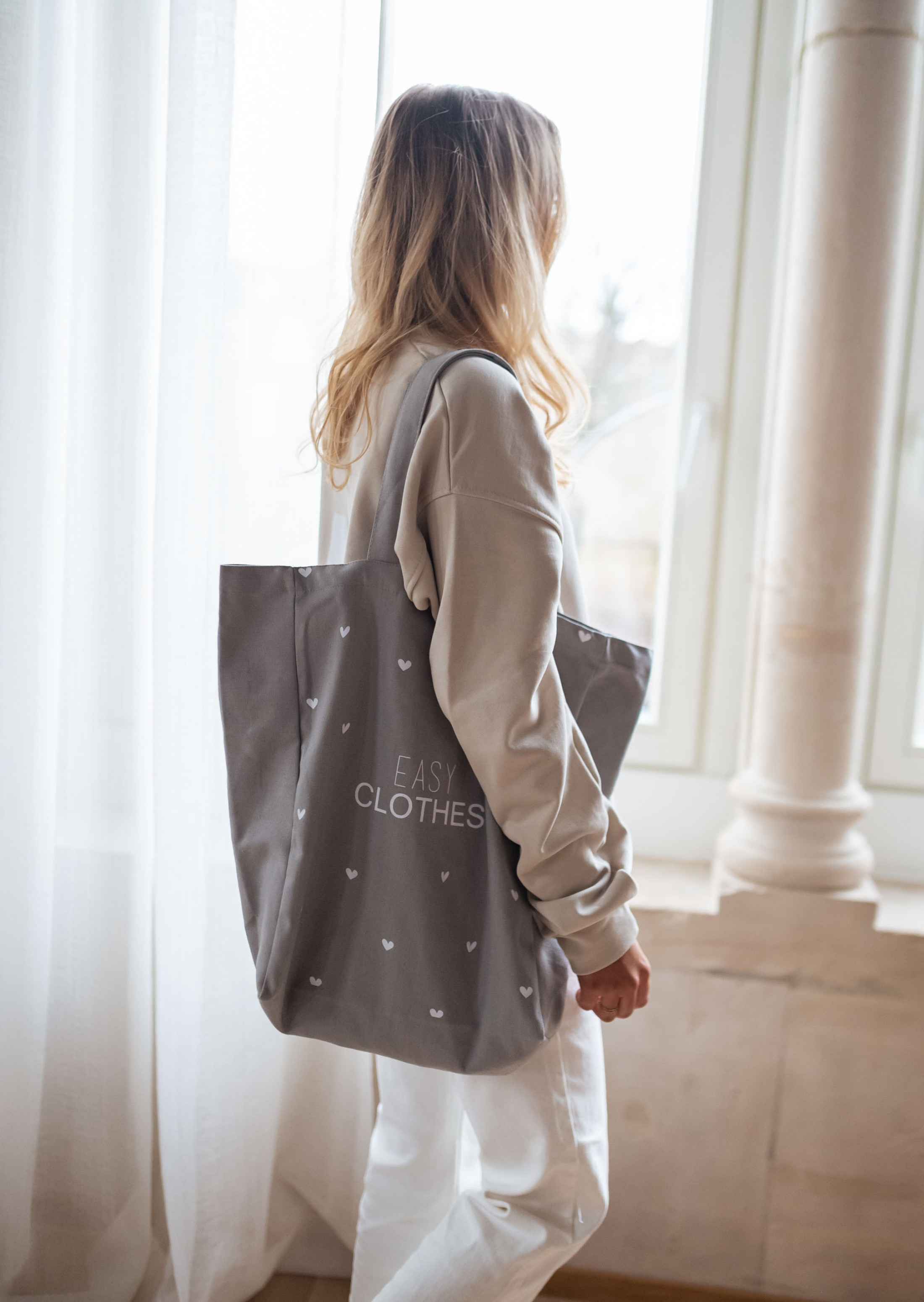 Grey tote bag with hearts*EASY CLOTHES Best